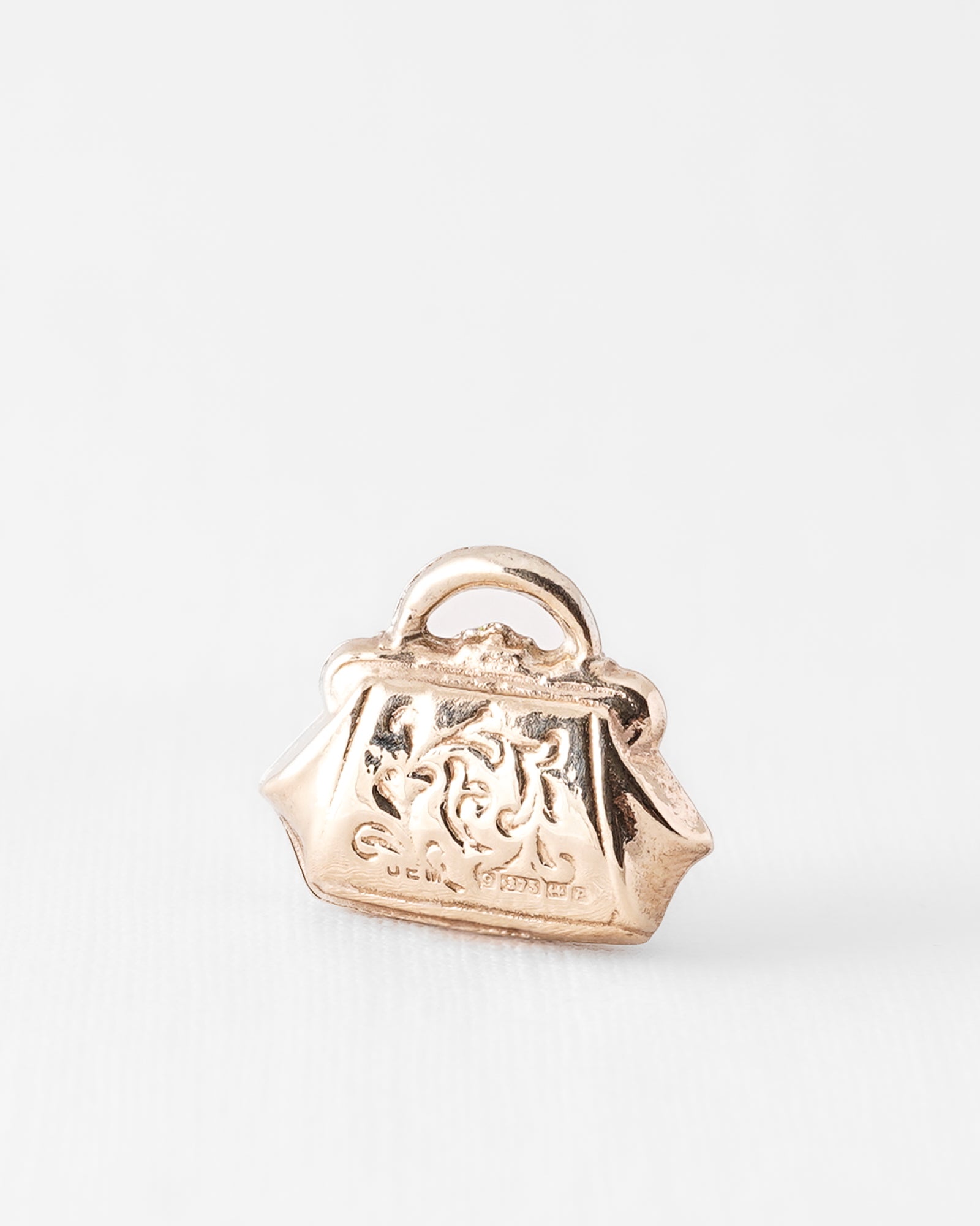 Carina | Vintage Bag Hanger