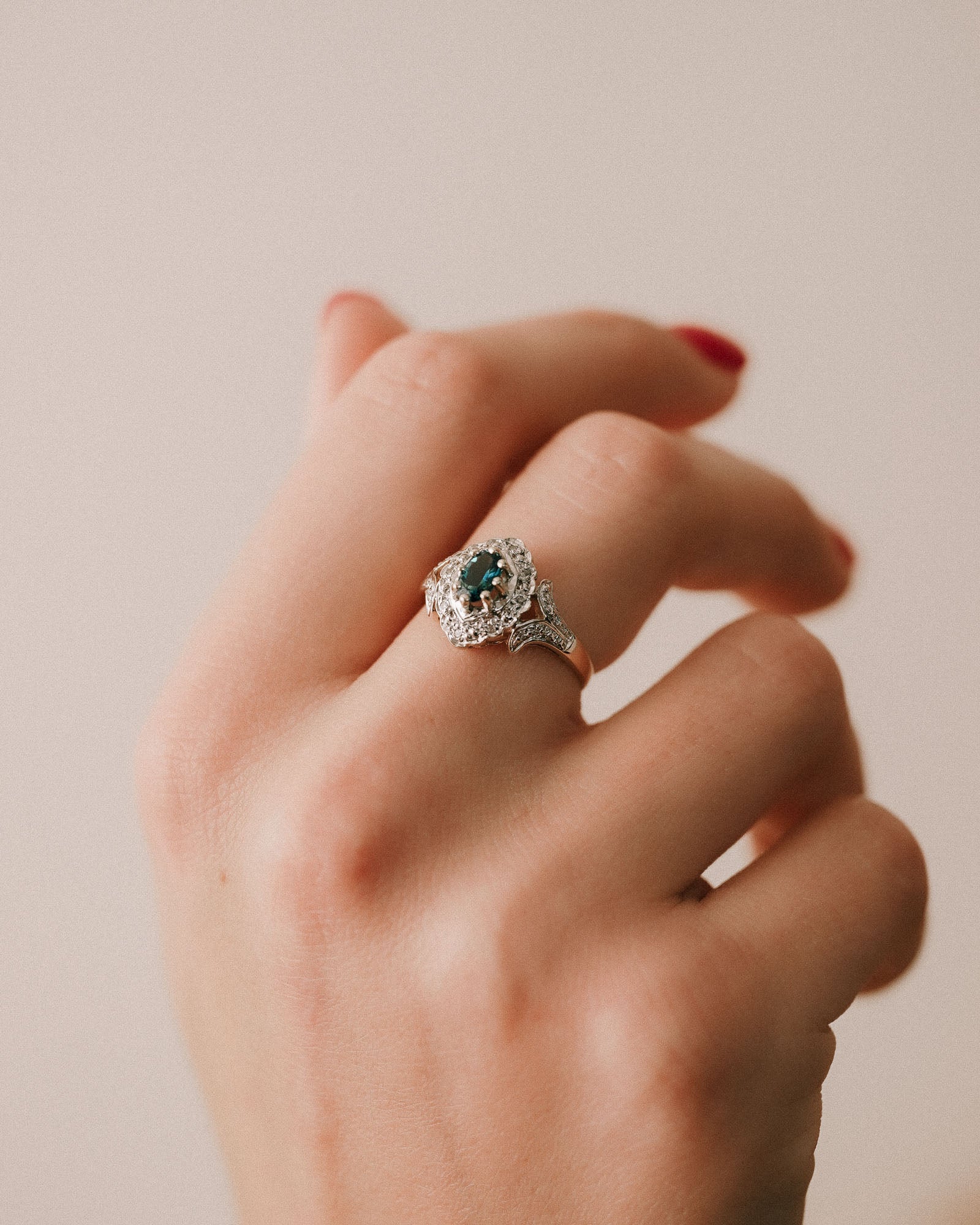 Soleil | Vintage Topaz Solitaire & Diamond Details