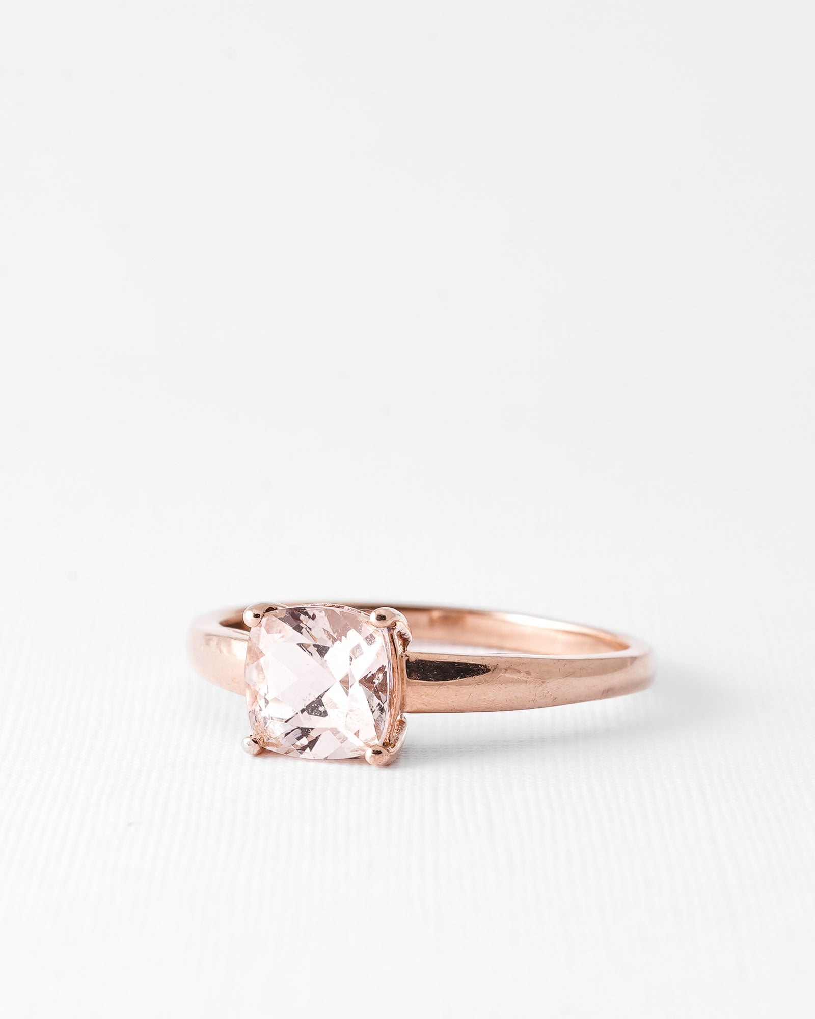 Lira | Vintage Rose Gold Morganite Solitaire