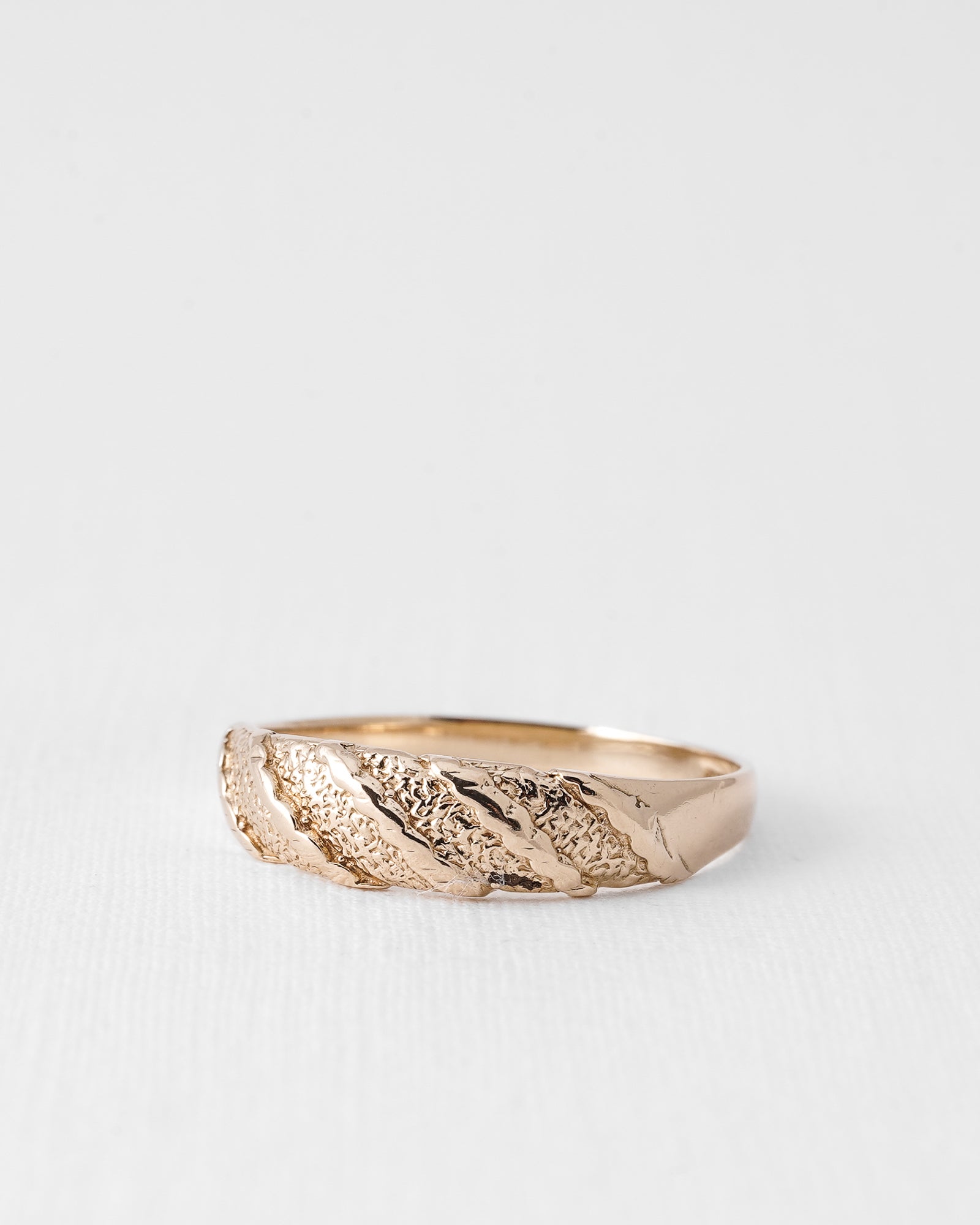 Sandrella | Vintage Gold Ring