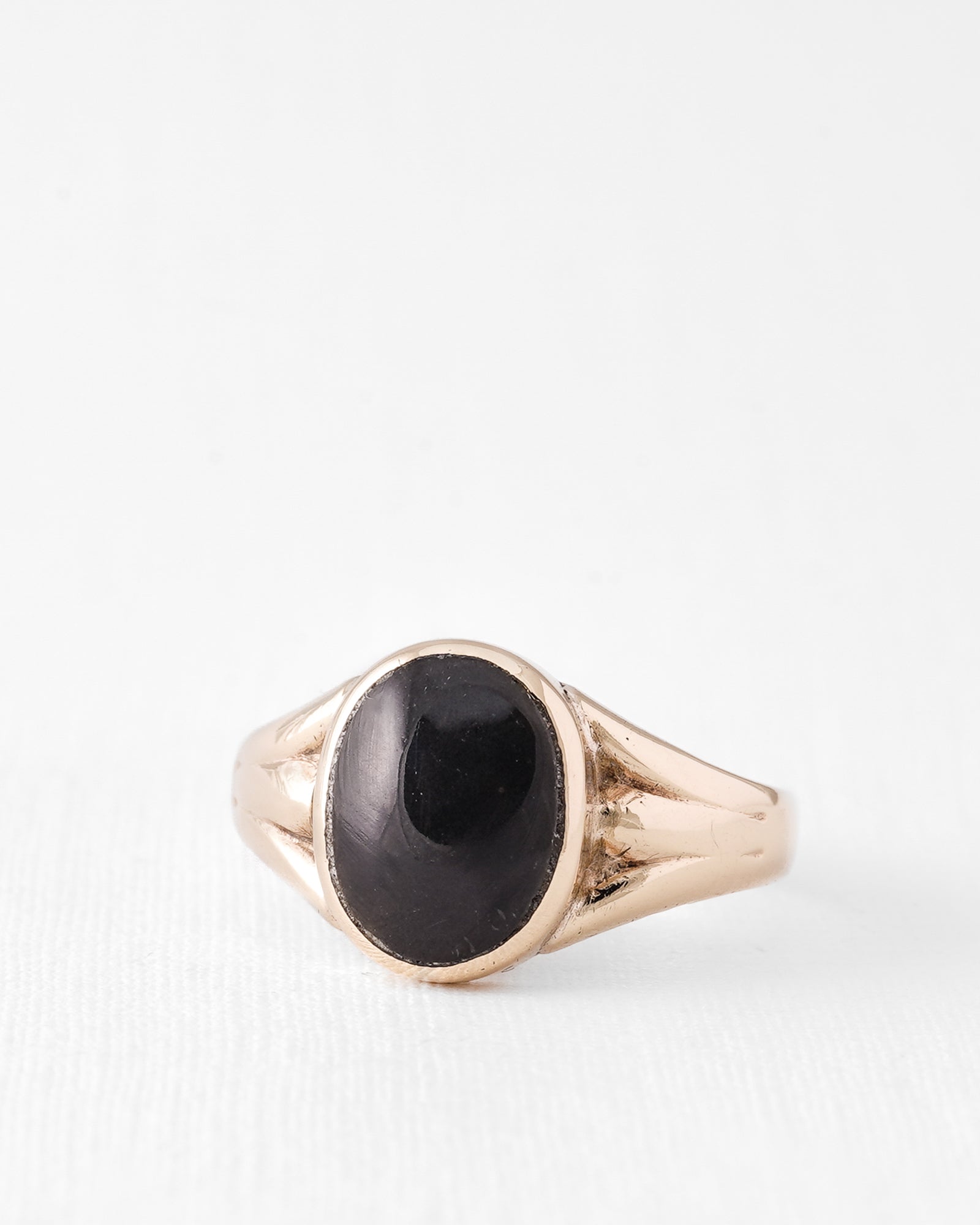 Feline | Vintage Onyx Solitaire