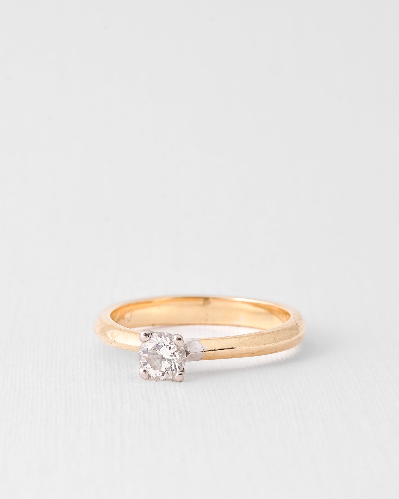 Jess | 18K Yellow & White Gold 0.33ct Brilliant