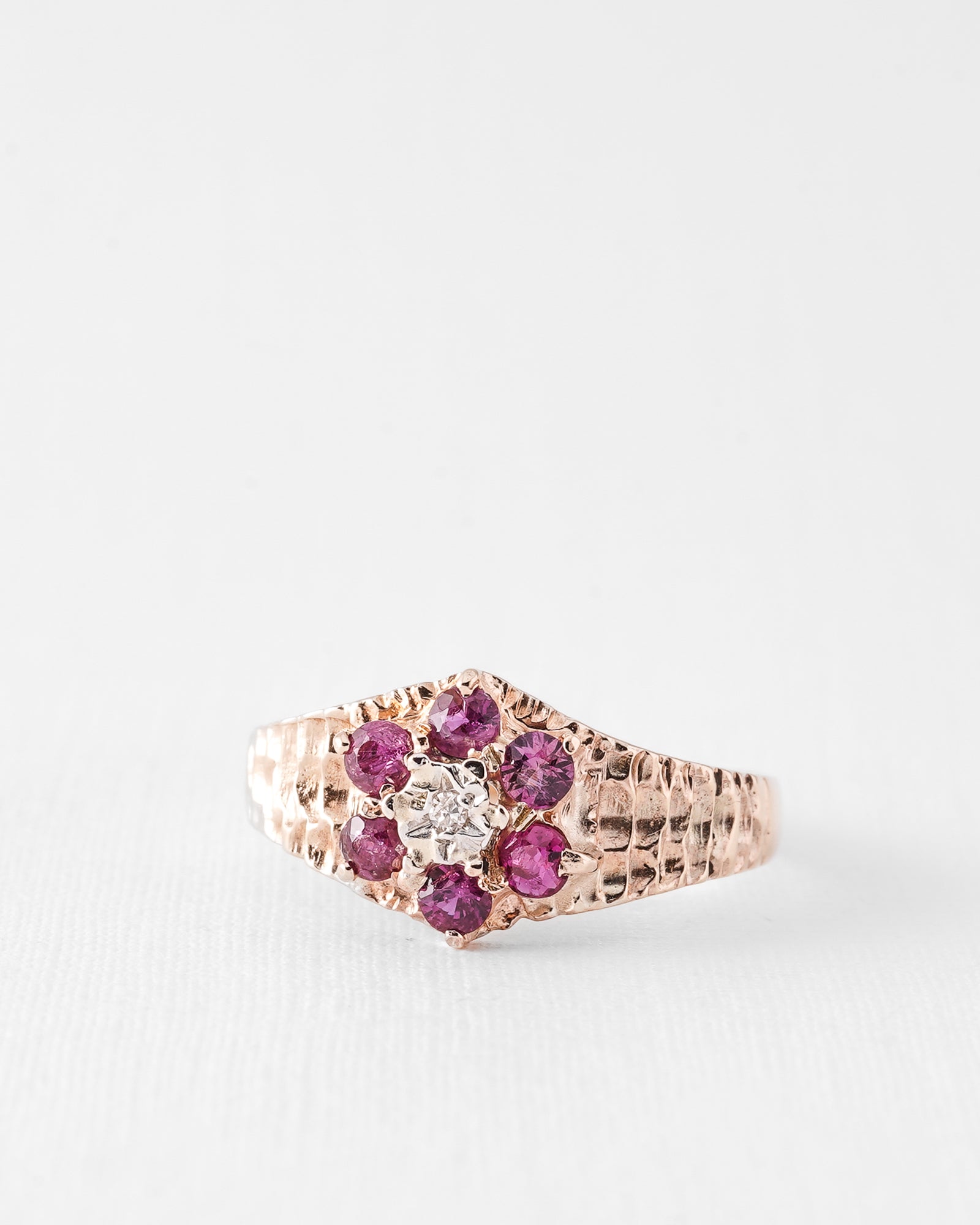 Lary | Vintage Ruby & Diamond Cluster