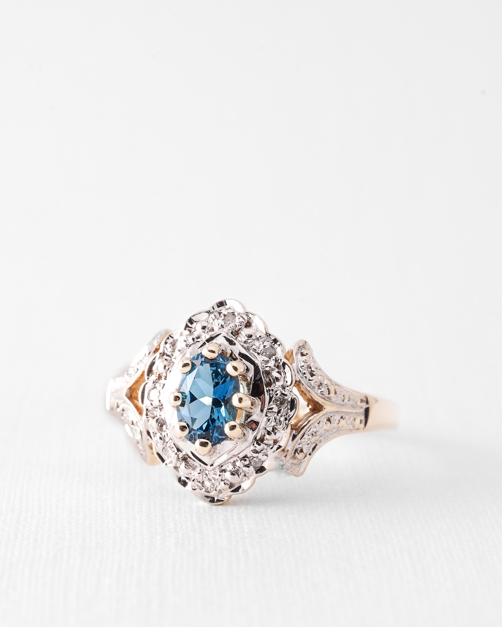 Soleil | Vintage Topaz Solitaire & Diamond Details