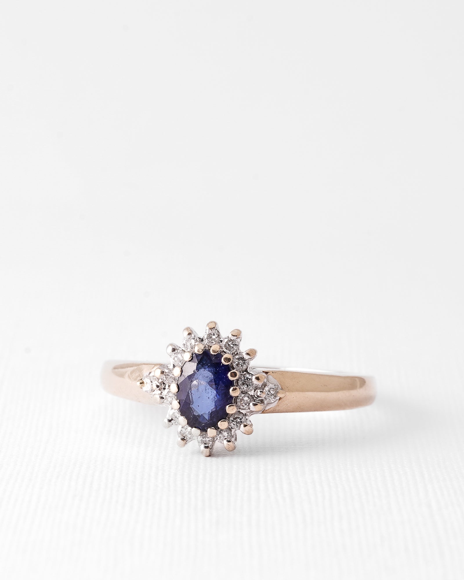 Christina | Vintage Sapphire & Diamond Cluster