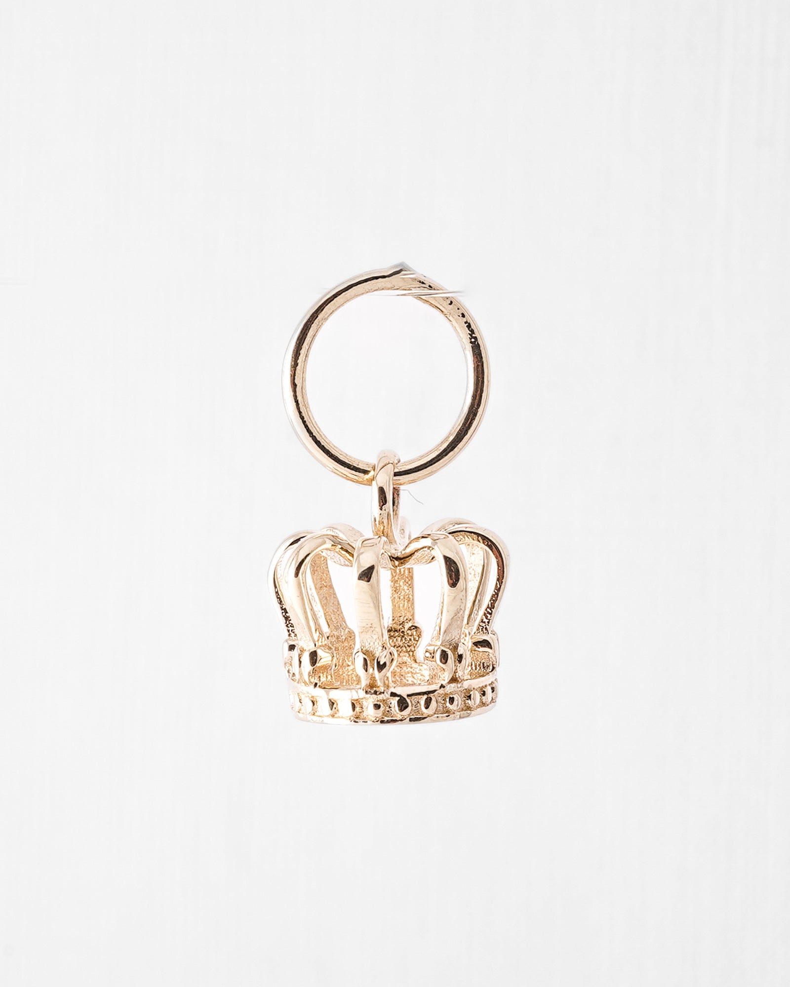 Novalie | Vintage Crown Pendant