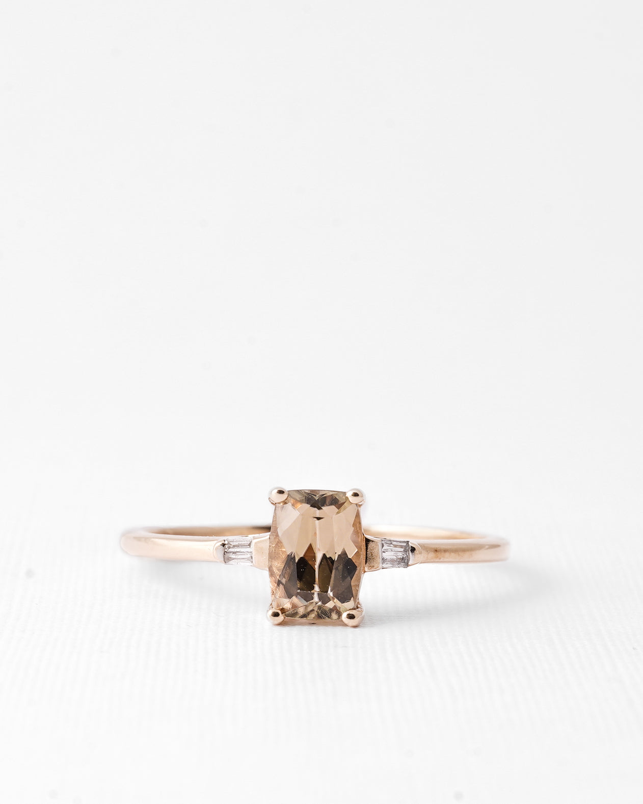 Lina | Vintage Quartz Solitaire & Diamond Details