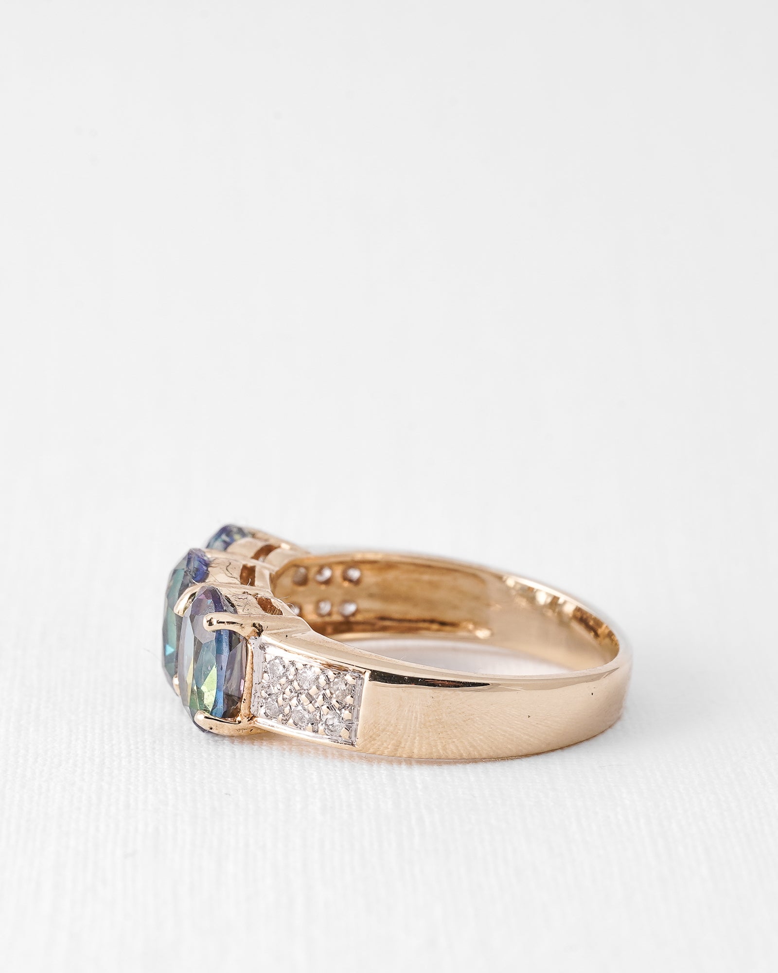 Freya | Vintage Mystic Topaas & Diamant Driesteen